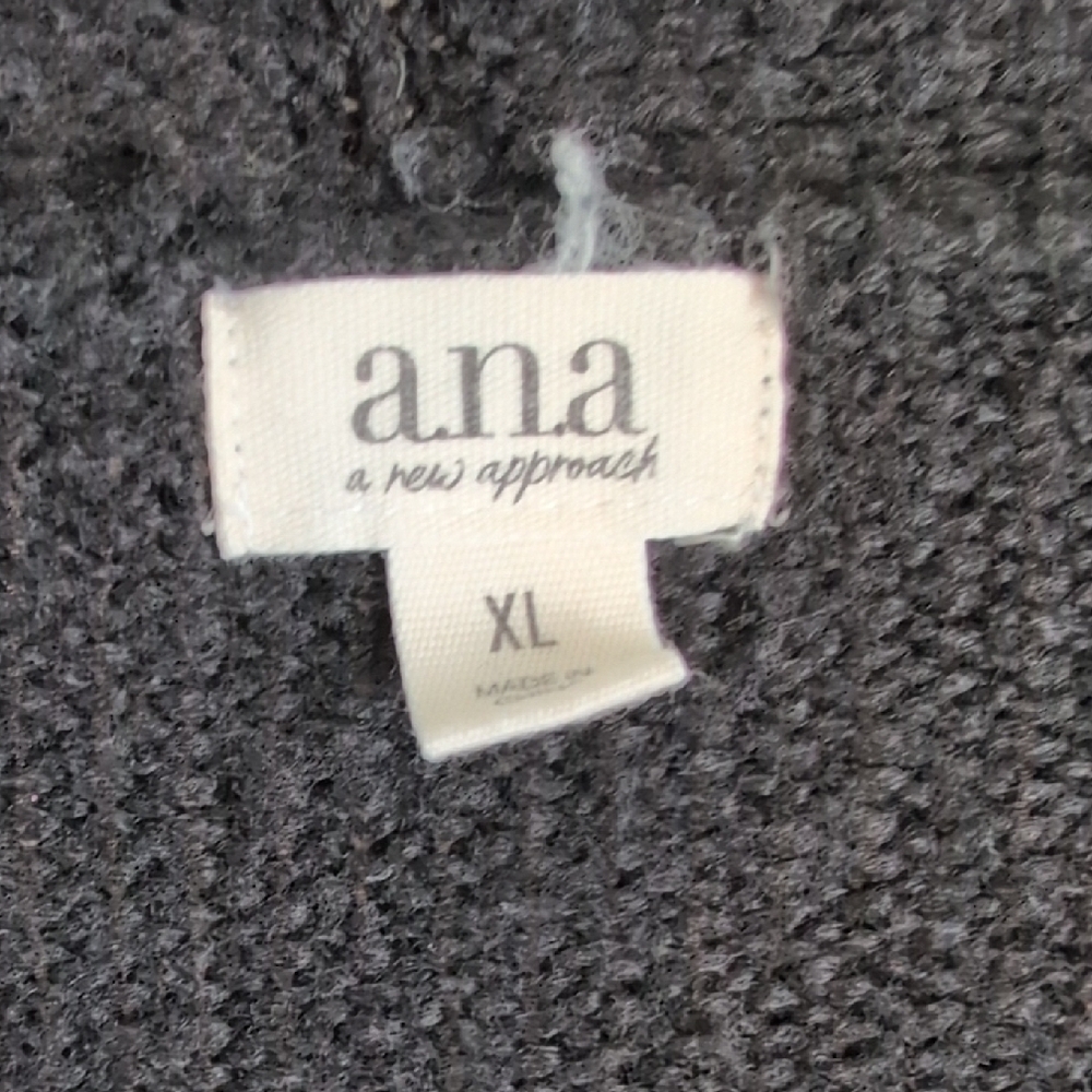 Classic Black Women's‎ Cardigan - Picture 5 of 6